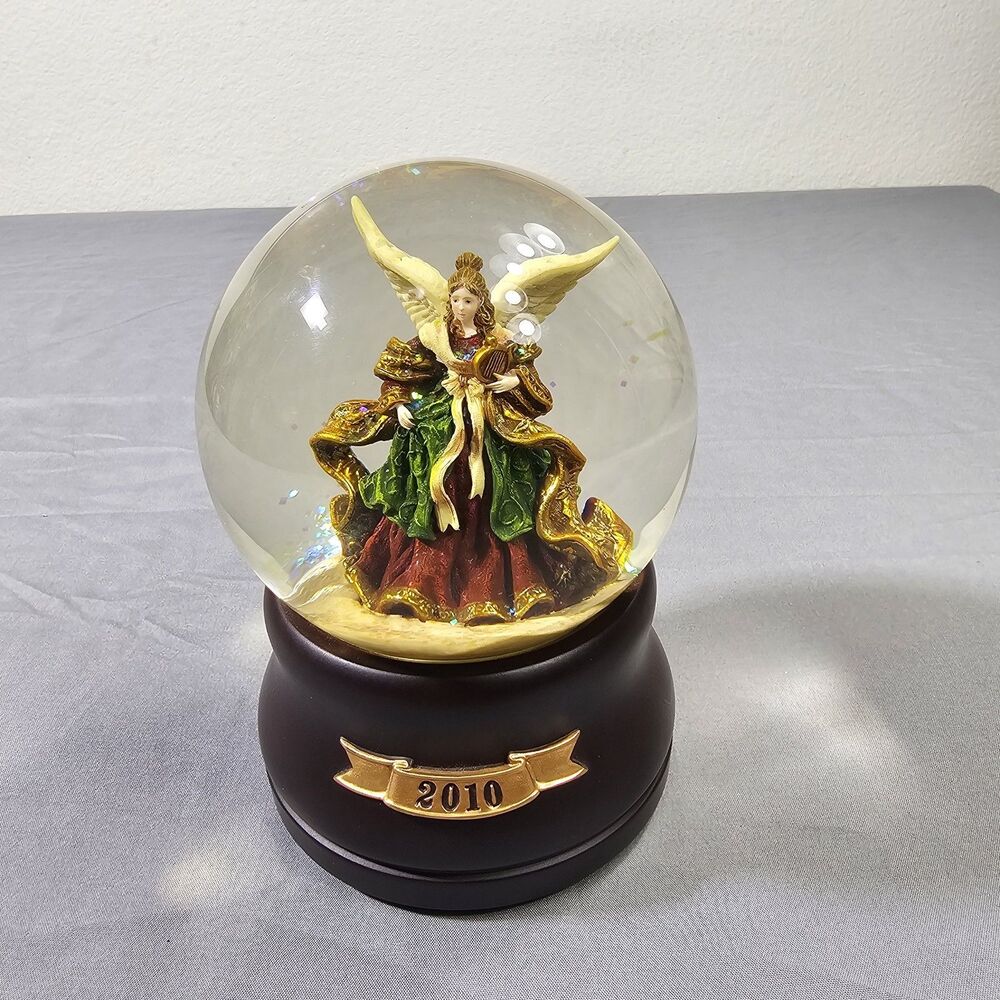 Macys Holiday Lane 2010 Angel Musical Snow Globe Joy To The World Glitter Work